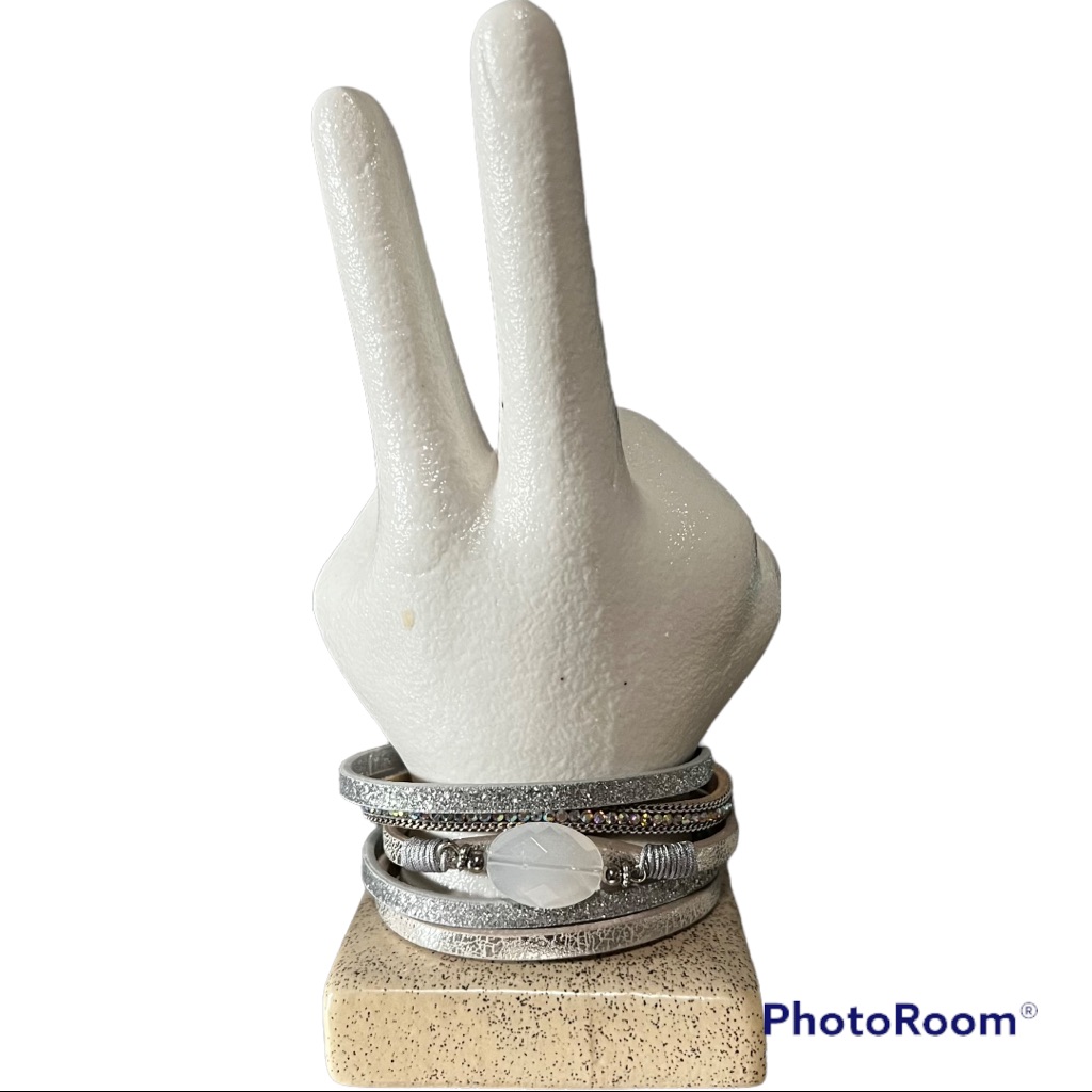 Maurices Silver Faux Leather Multirow Bracelet Nwot 12$